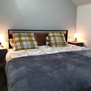 Holiday home Stunning 5 Bed House, 2 Mins To And Town, With Free Parking, Blackpool